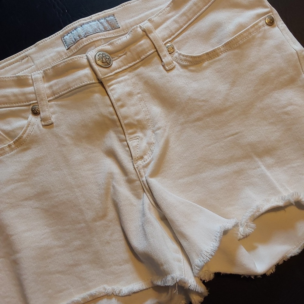 Rock and Republic Womens Hula White Denim Size‎ 6 Shorts Frayed Hem 3" Inseam